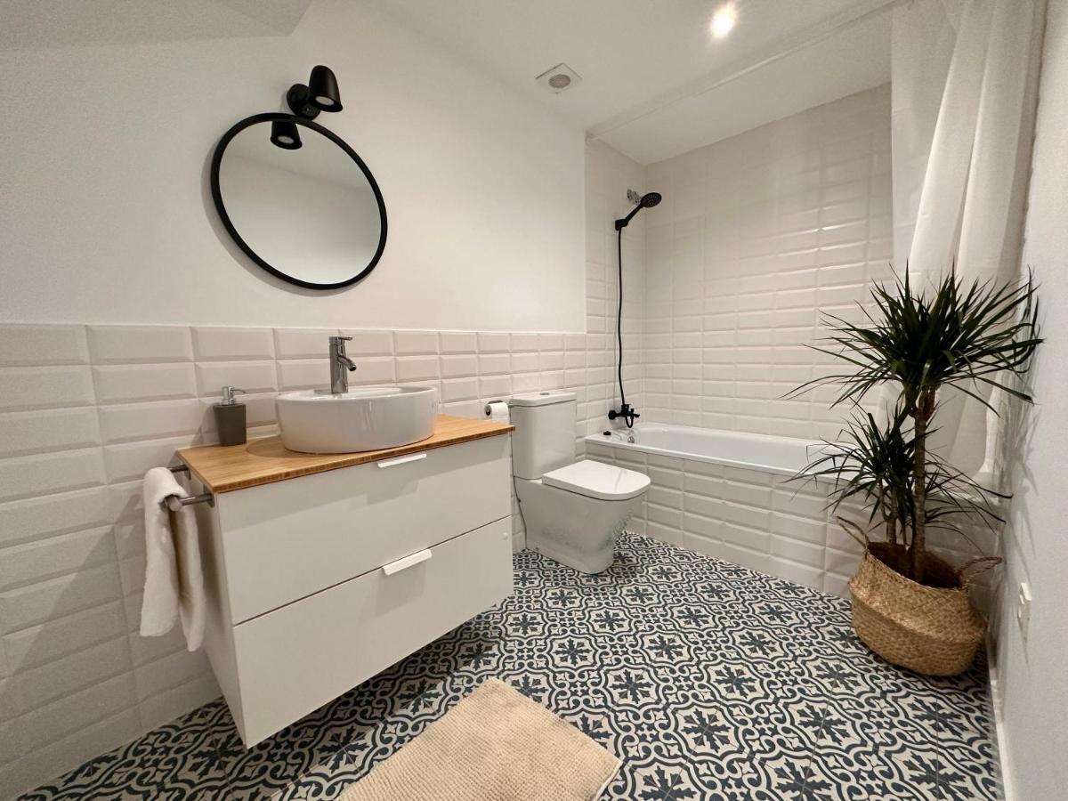 Laura'S Haus Villa Tudela Eksteriør billede